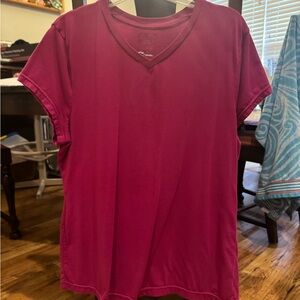 C9 by Champion Magenta V-Neck Women's Tee